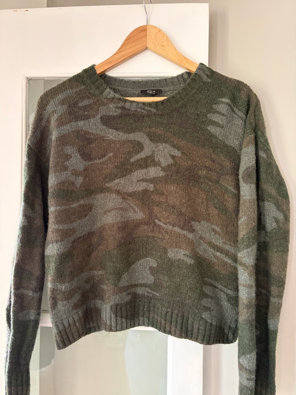 Women’s Camouflage Crewneck Sweater - Olive Green